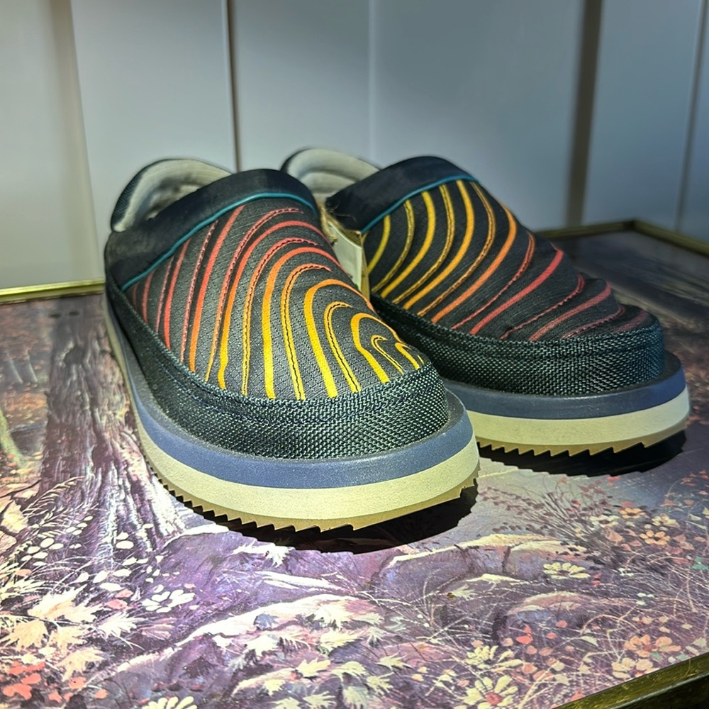 New Puffy Chiller Low Sanuks